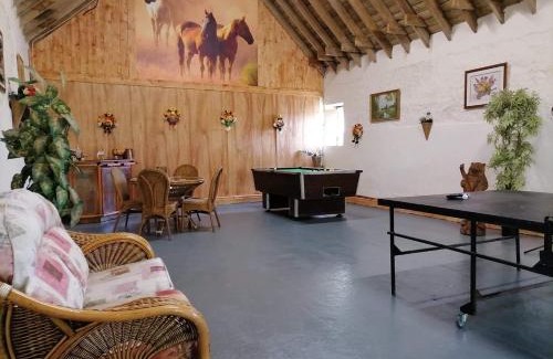 Kilkenzie Casa | Old Barn Farmhouse - Cc