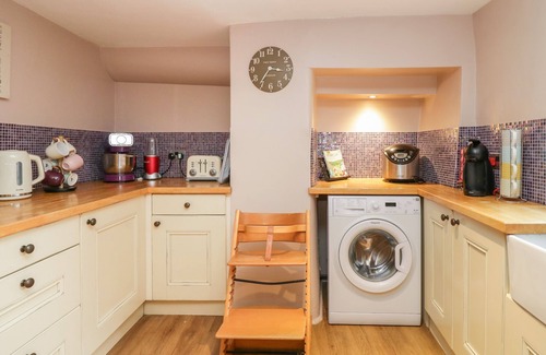 Cartmel Cabaña | OLD BOOK SHOP, pet friendly, character holiday cottage in Cartmel