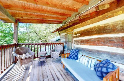 Lake Junaluska Casa | Old Chestnut Cabin