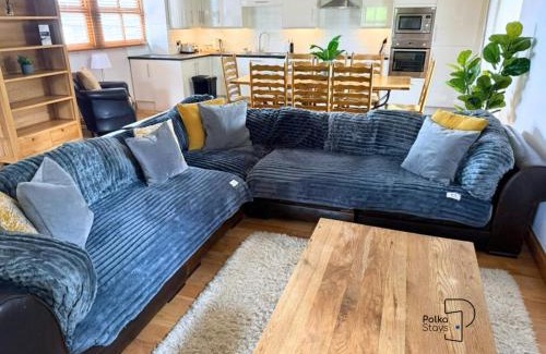 Penrith Casa | Old Corner Barn Lake District Escape by PolkaStays