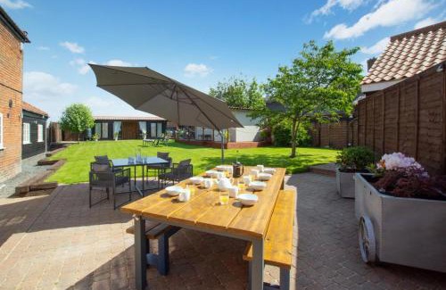 Bacton Casa | Old Cottage The Log Cabin