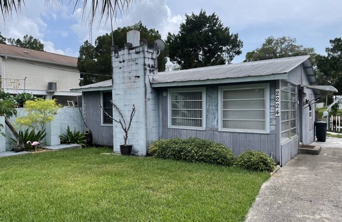 Crystal River Casa | Old Country Living Ozello Keys 1 BR/1BA Waterfront Fishing Cabin