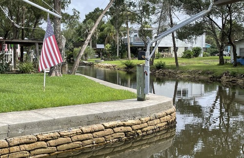 Crystal River Casa | Old Country Living Ozello Keys 1 BR/1BA Waterfront Fishing Cabin