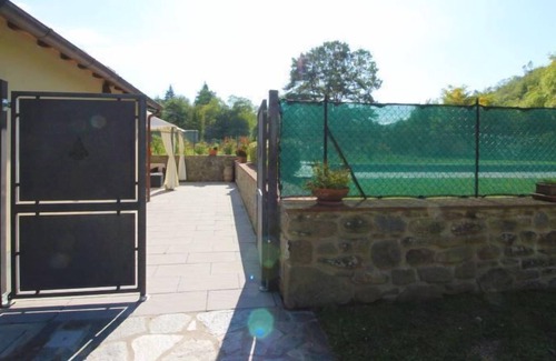 Pieve di Chio Villa | Parte de una antigua casa de campo de piedra max 4 personas con jardín privado y piscina privada. Excelente rap