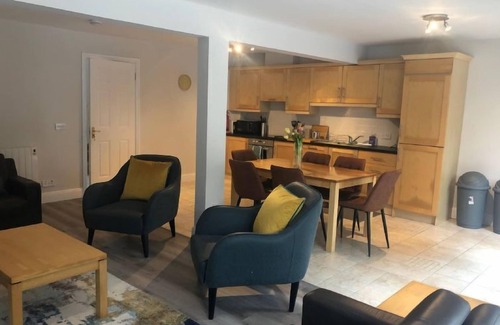Terryglass Casa | Old Court Holiday Home by Interhome