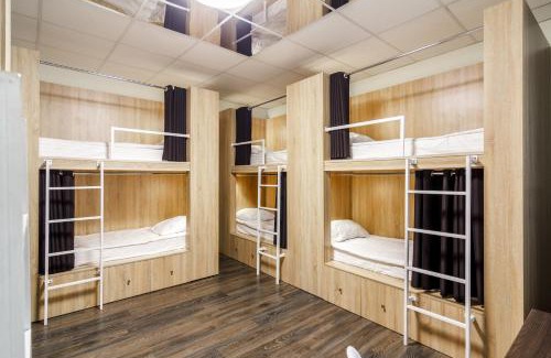 Prymors'kyi district Hostal | Old Courtyard Hostel