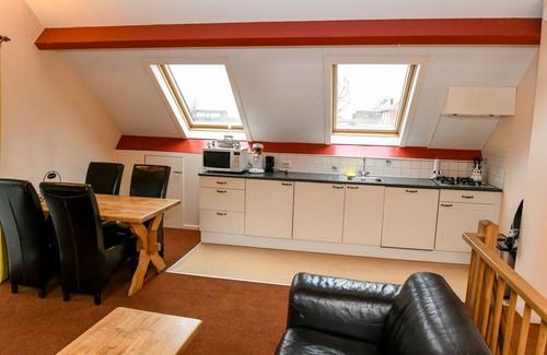Leidschendam Apartamento | Old Dutch stable from about 1890 renovated into apartments