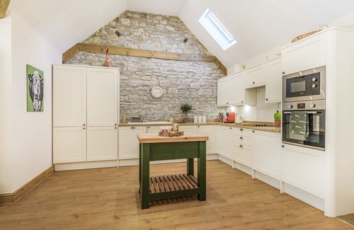 Blackford Cabaña | OLD FARM STABLES, pet friendly, with open fire in Sparkford