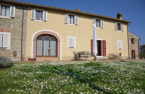 Santomato Casa | Antigua casa de labranza en la Toscana