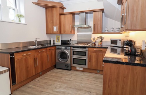 Felixstowe Casa | OLD FELIXSTOWE, BATH ROAD, pet friendly in Felixstowe, Suffolk