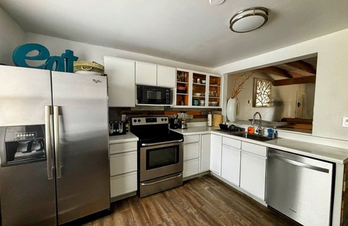 Largo Sound Village Casa | Old Florida charm meets tropical peace-a restored Conch House steps from the sea