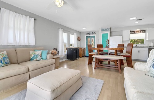 Bonita Bay Casa | Old Florida Waterfront Duplex! Close to Beach! Bikes, Kayak & Over $100 of Free Daily Activities!