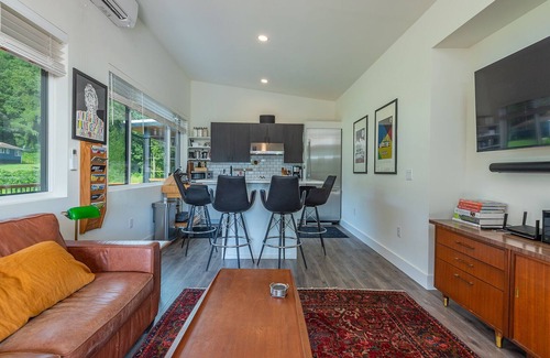 Old Fort Casa | Old Fort Adventures | New Build, Pet-Friendly & Walking Distance to Old Fort!