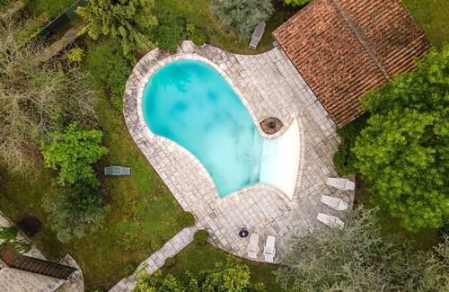 Saint-Privat-en-Perigord Casa | Old house with pool in the heart of Périgord