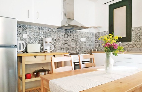 Longos Apartamento | Old Harbour Apartments by CorfuEscapes