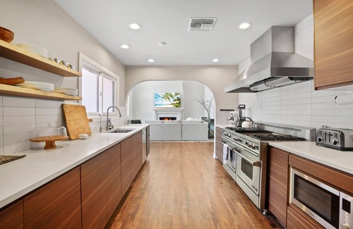 Los Feliz Casa | Old Hollywood Spanish home with amazing entertaining and outdoor spaces