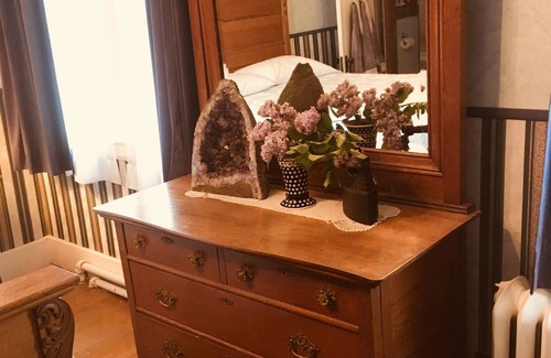 Caribou Cama Y Desayuno | Old Iron Inn Bed and Breakfast