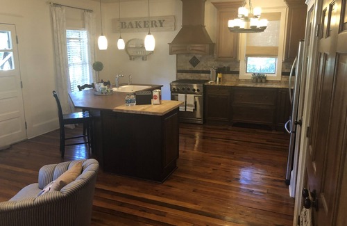 McDonough Casa | Kelleytown Old General Store