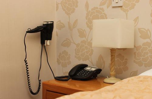 Pembroke Hotel | Old Kings Arms Hotel