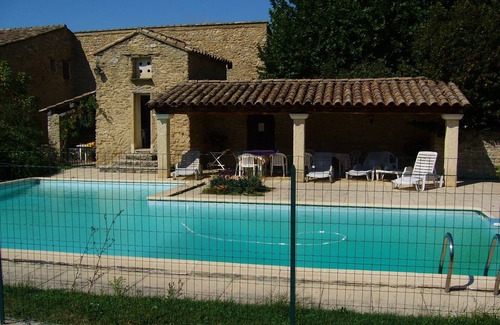 Entrechaux Cabaña | Old Mas situado a los pies del Mont Ventoux cerca de Vaison La Romaine