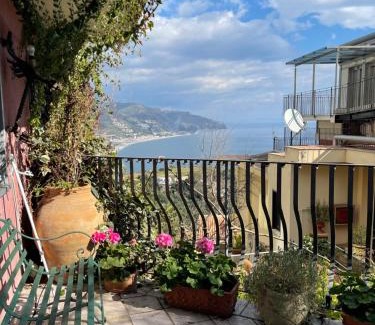 Taormina Apartamento | Old Memories House