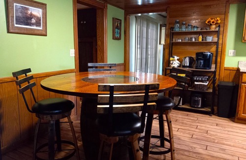 Cranberry Casa | Old Miller Farm - Cozy Country Home