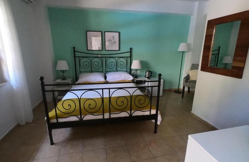 Maroulas Cama Y Desayuno | Old Olive Mill Maroulas - Bed and Breakfast