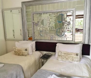 Wilderness Cabina | Old Post Office Lodge