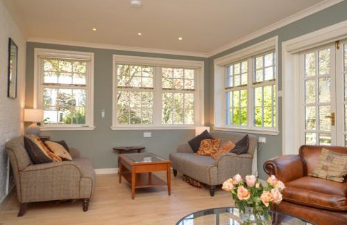 Tighnabruaich Casa | Old Powdermill Cottage