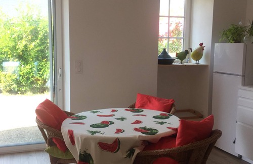 Huelgoat Casa | Antigua panadería renovada, centro lleno de tranquilidad