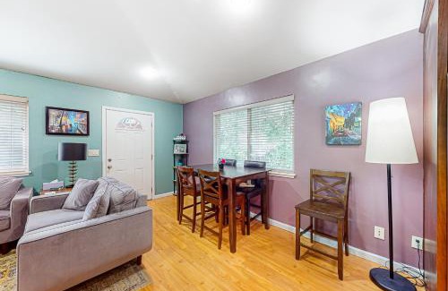 Guerneville Casa | Old River Hideaway