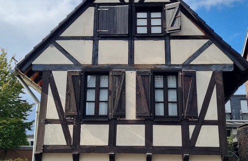 Zundorf Casa | old romantic half-timbered house near the Rhine
