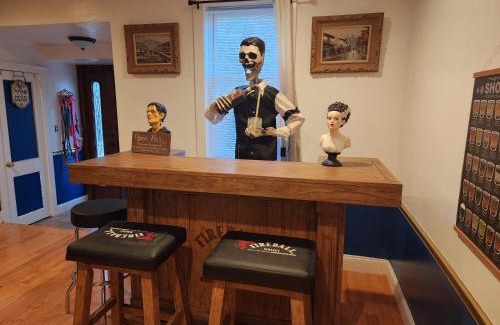 South Peabody Casa | Old Salem Inn House 15 mins from downtown Salem