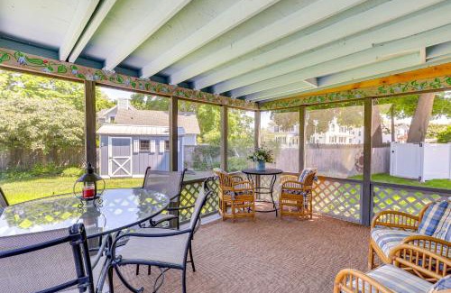 Old Saybrook Center Casa | Old Saybrook Home with Screened Porch and Ocean View!