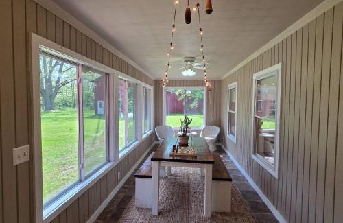 Niles Casa | Old School Charm | Sleeps 6