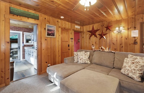 Big Bear Cabina | OLD School LOG Cabin #2340