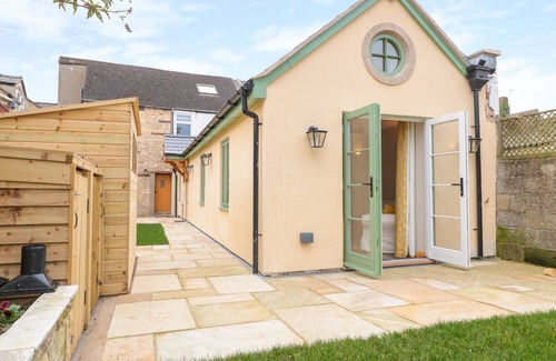 Winchcombe Cabaña | ANTIGUA OFICINA DE CLASIFICACIÓN, admite mascotas en Winchcombe, Ref 977985