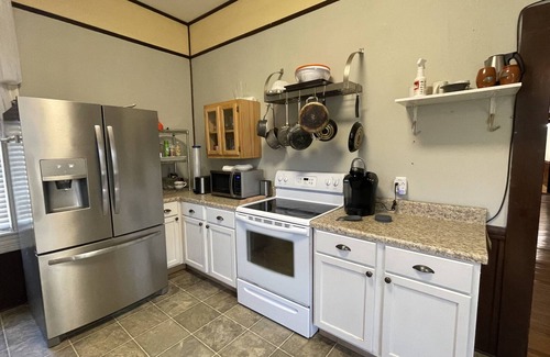 Southeast Pensacola Casa | Old Style Victorian - 5,000 sq ft