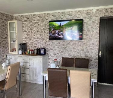 Ushguli Casa | Old Tower Guesthouse - kafe ushguli