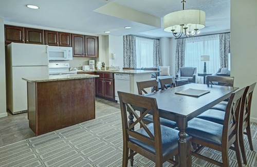 Old Town West Condominio | Old Town Alexandria|2BR/2BA King Bed Suite