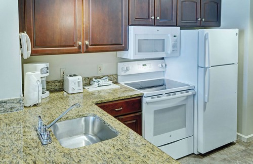 Old Town West Condominio | Old Town Alexandria|2BR/2BA King Bed Suite