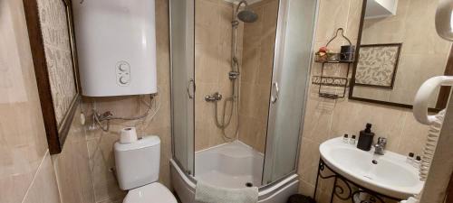 Shevchenkivs'kyi District Apartamento | Old Town - Andrew descent