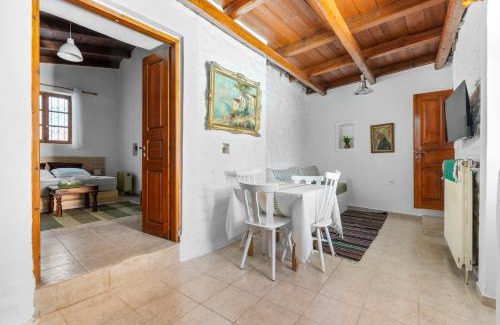 Ermionida Casa | Old Town Charm Casa Historica