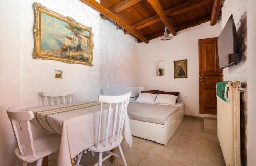 Ermionida Casa | Old Town Charm Casa Historica