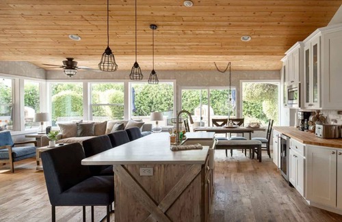 Southwest Village Casa | Old Town Farm-to-Table: Gourmet Adventure w/ Pool