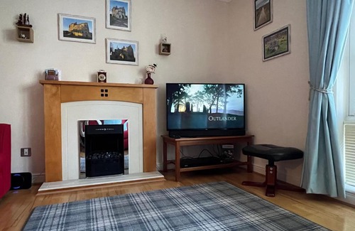 Old Town Apartamento | Old town, free parking, Outlander experience