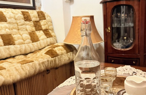Berat Casa | Old Town Guesthouse Guri