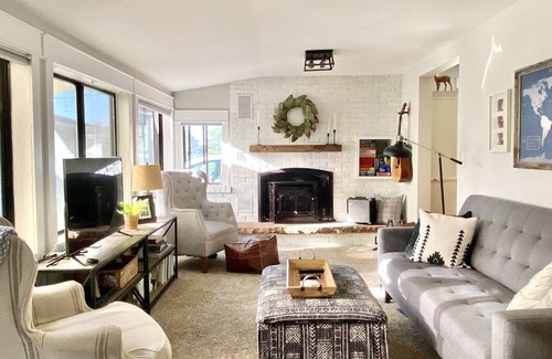 Louisville Casa | Old Town Louisville, Perfect for Family w/Kids, Big Backyard, 1/4 Acre Lot