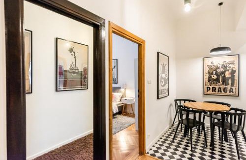 Nowe Miasto Apartamento | Old Town Market Place Apartment by BookingHost