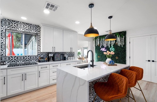 Southwest Village Casa | Old Town Oasis!Heated Pool!BBQ!Firepit!Minigolf!Game Room!